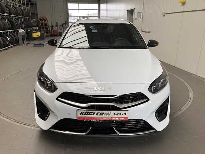 Kia Ceed SW 1.5i T DCT7 GT Line | TEC | 18Z