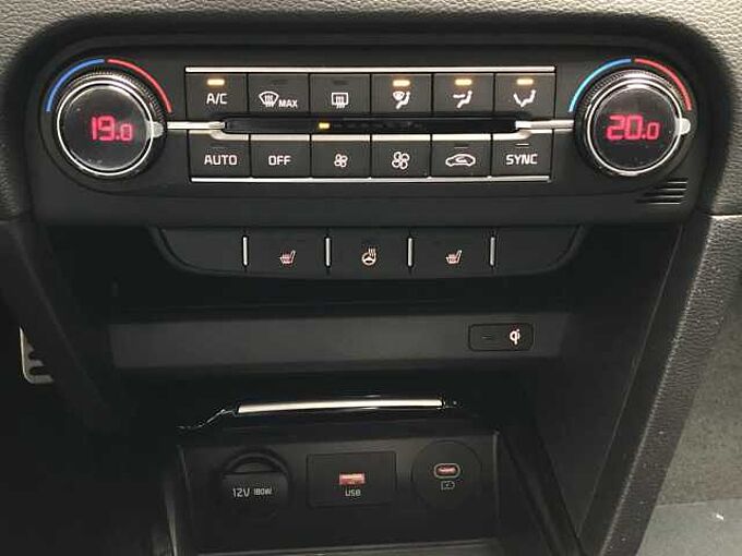 Kia Ceed SW 1.5T GT Line -18%|TEC|LEDER|GD