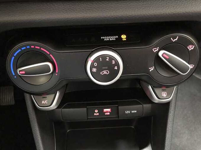 Kia Picanto 1.2i Dream Team NAV