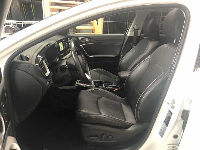 Kia Ceed SW 1.4i T DCT Platinum Edition GD|NAVI