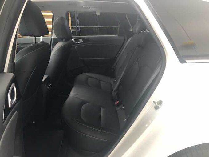 Kia Ceed SW 1.4i T DCT Platinum Edition GD|NAVI