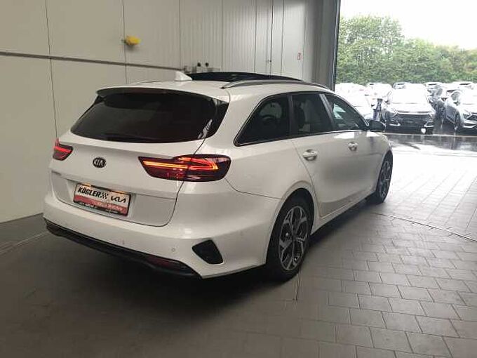 Kia Ceed SW 1.4i T DCT Platinum Edition GD|NAVI