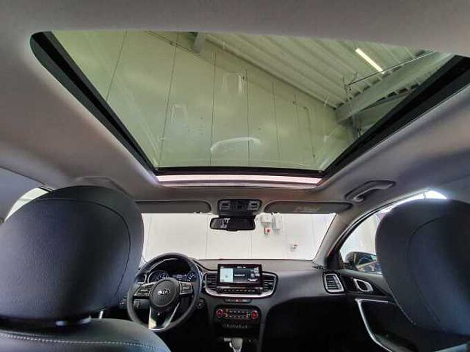Kia XCEED 1.6i T DCT7 Spirit | NAV | XCL | GD | 21%