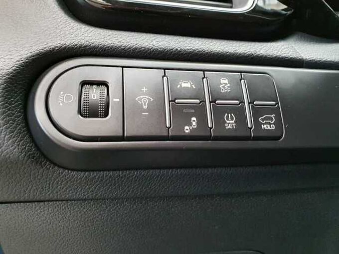 Kia XCEED 1.6i T DCT7 Spirit | NAV | XCL | GD | 21%
