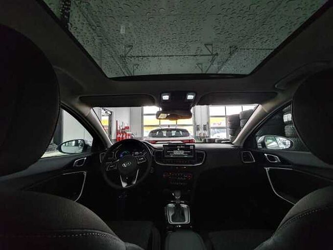 Kia Ceed SW 1.6 PHEV Spirit Plug-in | NAV | GD | 31%