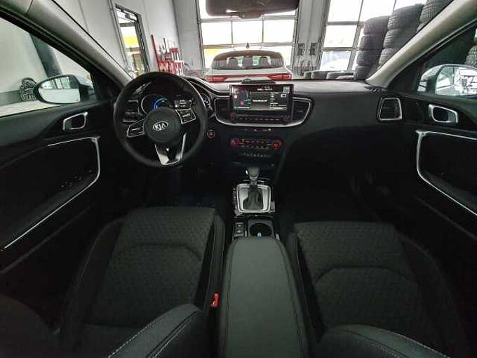 Kia Ceed SW 1.6 PHEV Spirit Plug-in | NAV | GD | 31%