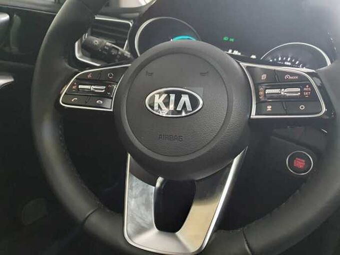 Kia Ceed SW 1.6 PHEV Spirit Plug-in | NAV | GD | 31%