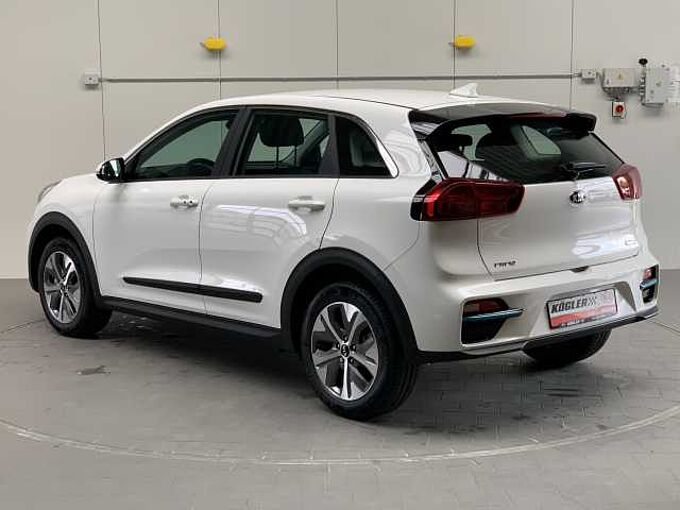 Kia e-Niro 64kWh 204 Edition 7 | 3-Phasen-Lader | ECO | 27%