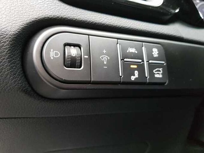 Kia XCEED 1.5i T DCT Platinum | NAVI | GD
