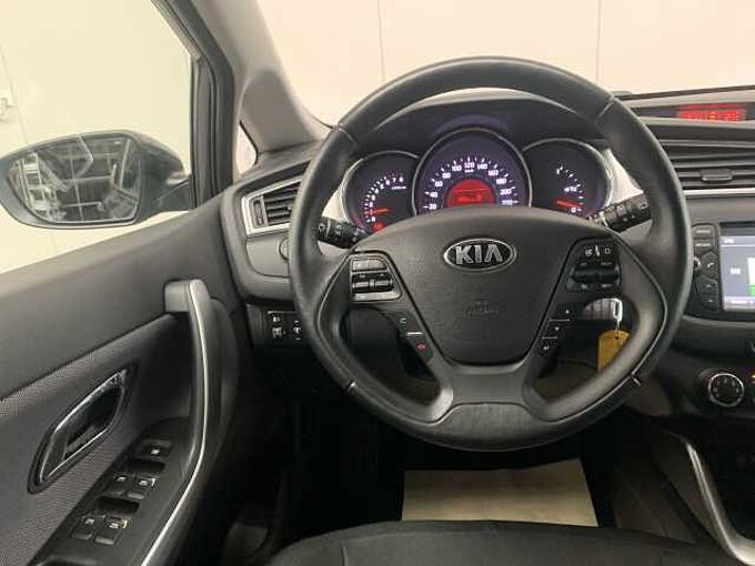 Kia Ceed 1.6i Dream Team NAV|KLIMA|RFK