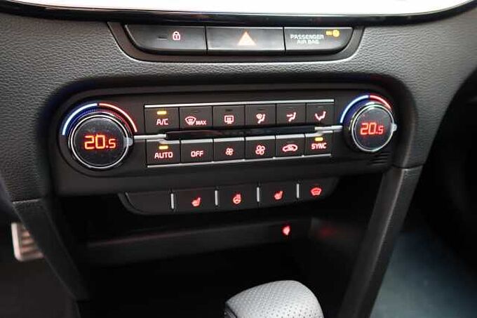 Kia ProCeed 1.6i T DCT7 GT | NAV | KOMF