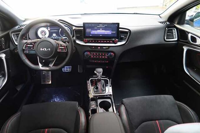 Kia ProCeed 1.6i T DCT7 GT | NAV | KOMF
