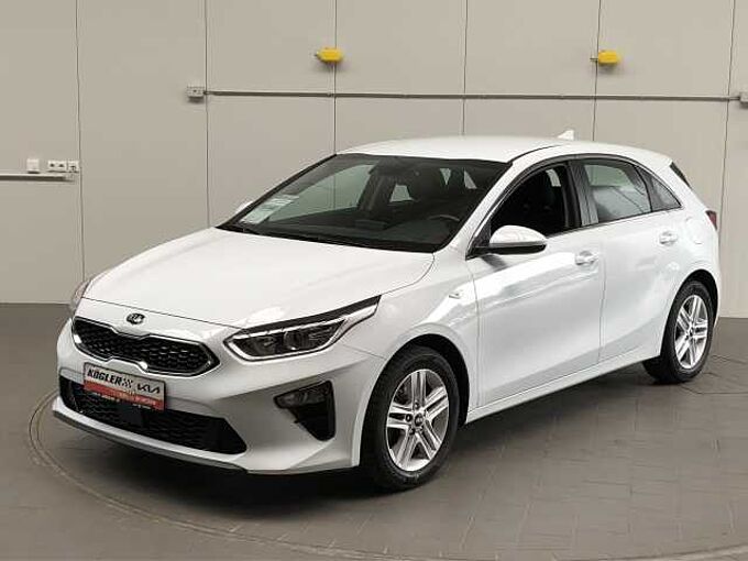 Kia Ceed 1.4i T Vision ADA | KOMF | NAVI