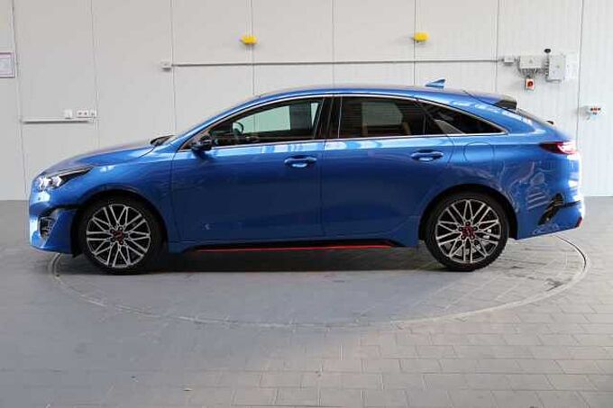 Kia ProCeed 1.6i T DCT7 GT | NAV