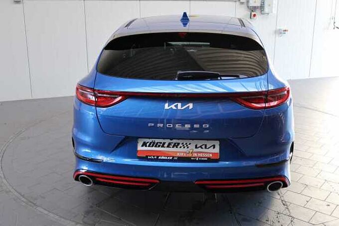 Kia ProCeed 1.6i T DCT7 GT | NAV