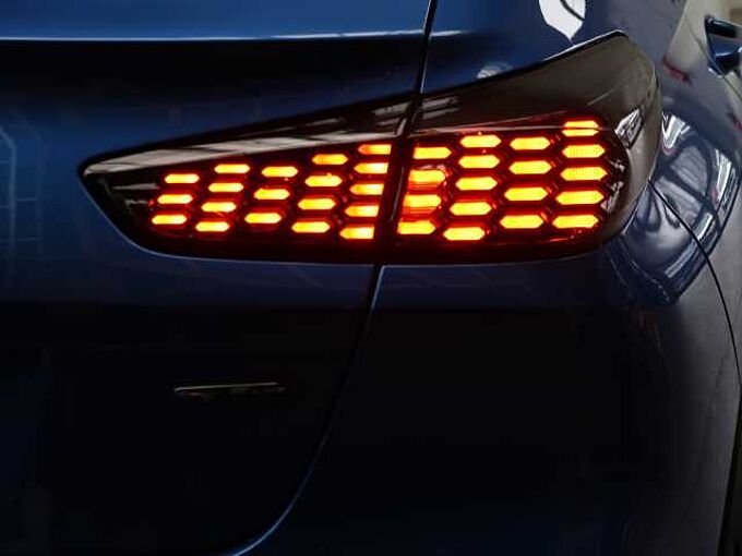 Kia XCEED 1.5i T DCT GT-LINE LEDER | GLAS