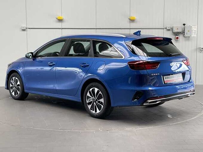 Kia Ceed SW 1.6 PHEV Vision | KOM | NAV