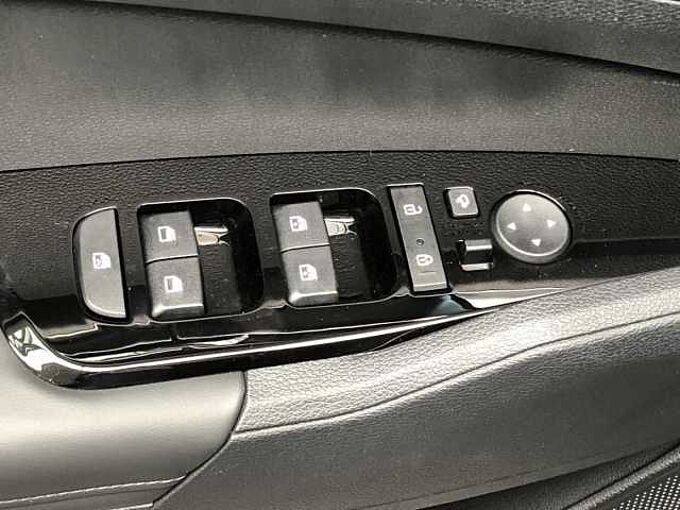 Kia Sportage 1.6i T PHEV AWD Aut. | Komfort