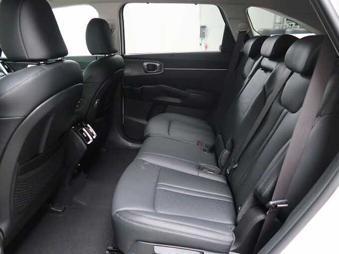 Kia Sorento 1.6T Hybrid AT6 AWD Spirit | Drive