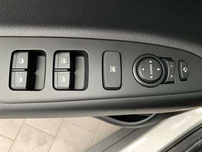 Kia Stonic 1.0i T 100 DCT7 Vision NAVI