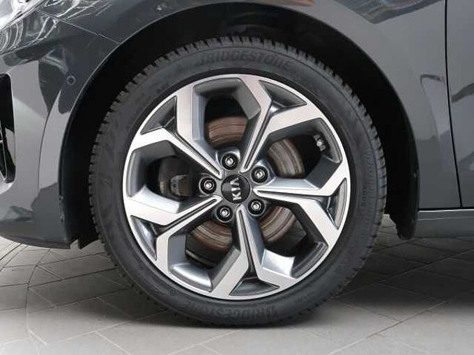 Kia Ceed 1.6 CRDI DCT Platinum KLIMAAUT|NAV|GD