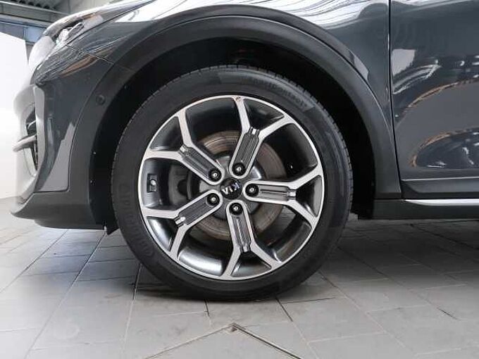 Kia Xceed 1.6i T DCT Platinum GD|KLIMAAUT|NAV