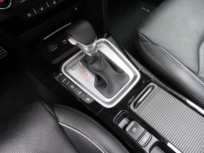 Kia Xceed 1.6i T DCT Platinum GD|KLIMAAUT|NAV