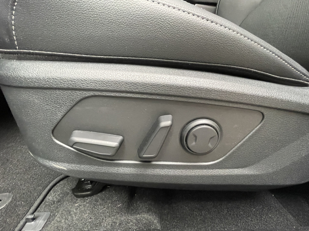 Kia Sportage SPORTAGE 1.6T 2WD DCT BLACK ED SD DRIVE, Bild 21 von 28