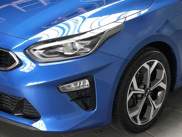 KIA Ceed 1.4i T DCT Platinum Exposé-Bild 2