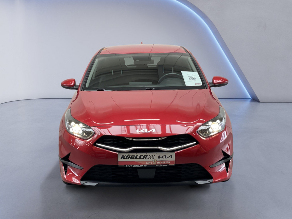 KIA Ceed Exposé-Bild 2